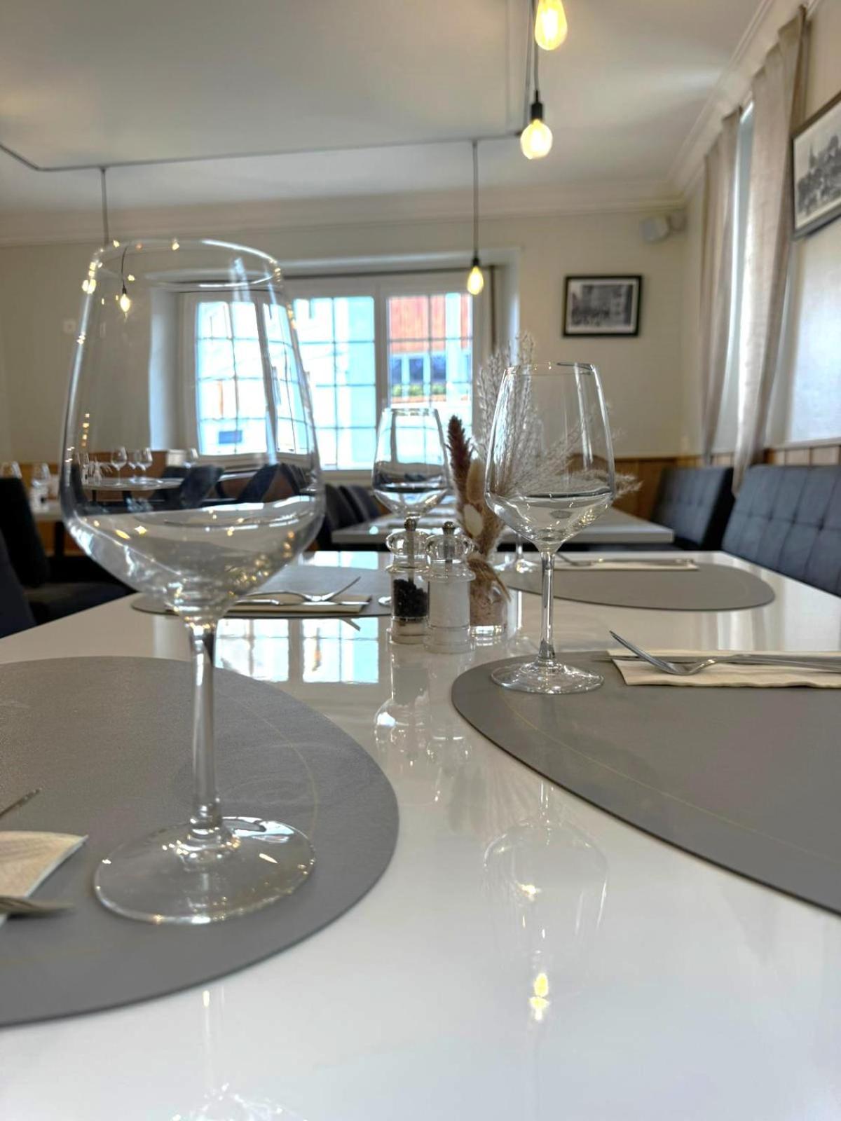 Auberge De L'Union Lens ภายนอก รูปภาพ